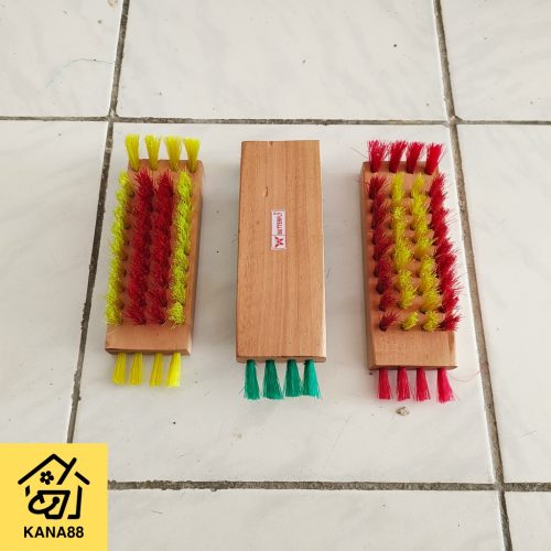 Sikat Nilon Kumis Butterfly Gagang Kayu Bulu Tebal